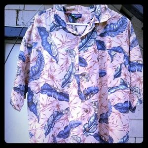 Roundy Bay Hawaiian T-Shirt